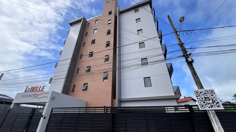 Modern Fully Equipped Flat 350m from the Sea