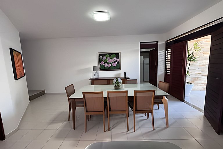 Casa de Alto Padrão com 270m² - Perfeita para Famílias