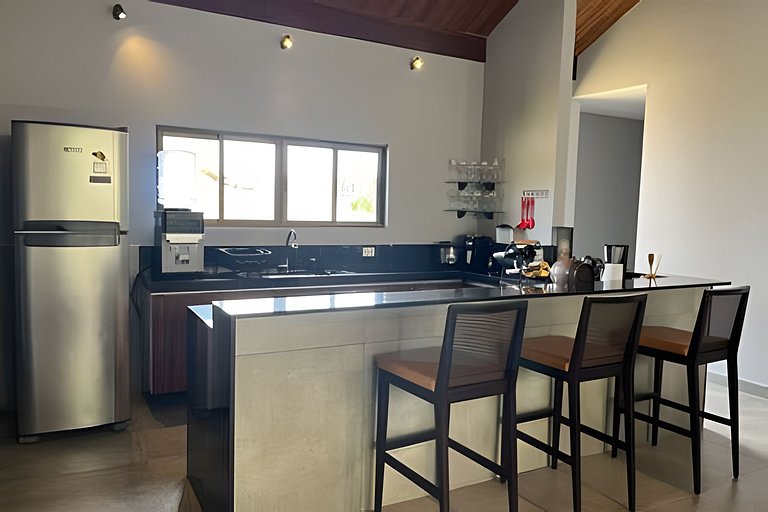 Casa Belga: Residencia de Alto Nivel en el Condominio Yes Ba