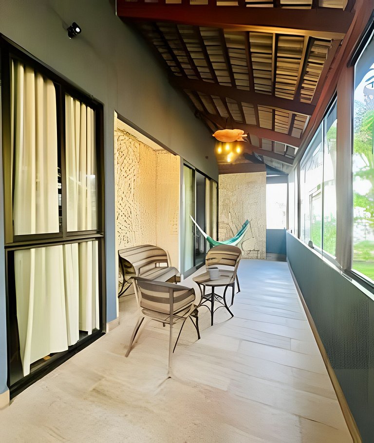 Casa Belga: Residencia de Alto Nivel en el Condominio Yes Ba