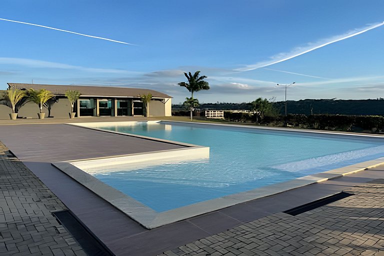 Casa Belga: Residencia de Alto Nivel en el Condominio Yes Ba