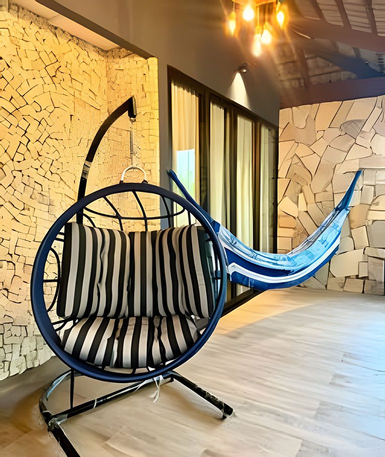 Casa Belga: Residencia de Alto Nivel en el Condominio Yes Ba